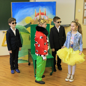 Поздравляем наших мам!