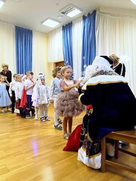 В детском саду «Машенька» прошел новогодний праздник.